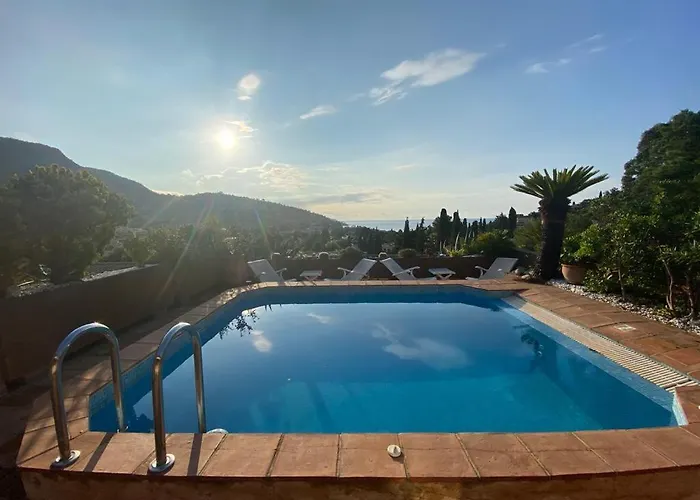 ヴィラ Mas Lou Beu ル・ラヴァンドゥー